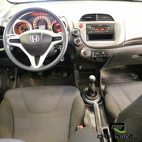 Honda fit 1.4 lx mecânico condições especias venhan conferir - Foto 5