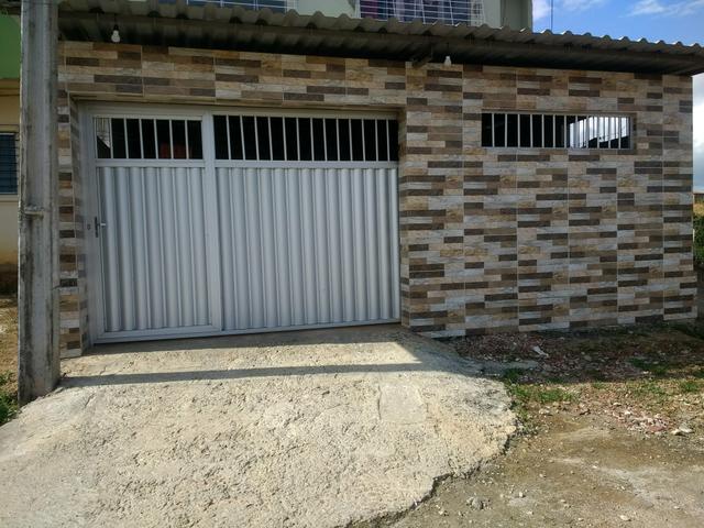 Vende-se casa em Moreno - Alto Santo Antônio