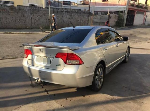 Honda Civic completo em perfeito estado