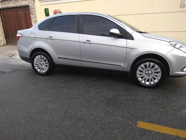 Vendo grand Siena 1.6 essence 2015