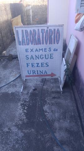 Placa de metal