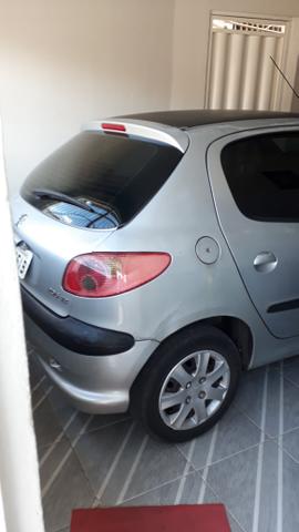 Peugeot 206 ano 2005 completo