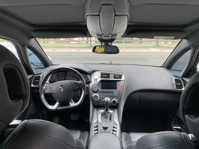 Citroen ds5 2015 só chic a versão top - Foto 17