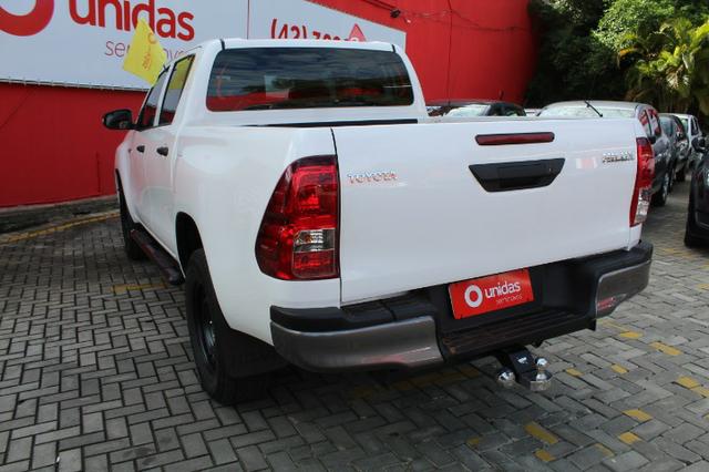 Ipva 2020 pago/Hilux 2017 /menos vidros eletricos / 4x4 / boa camionete / - Foto 6