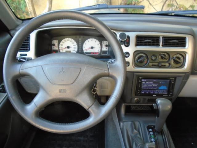 Mitsubishi Pajeto Sport HPE 4X4 3.5 V-6 Automática 200cv Completa - Foto 16