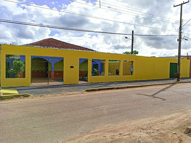 Vende-se casa