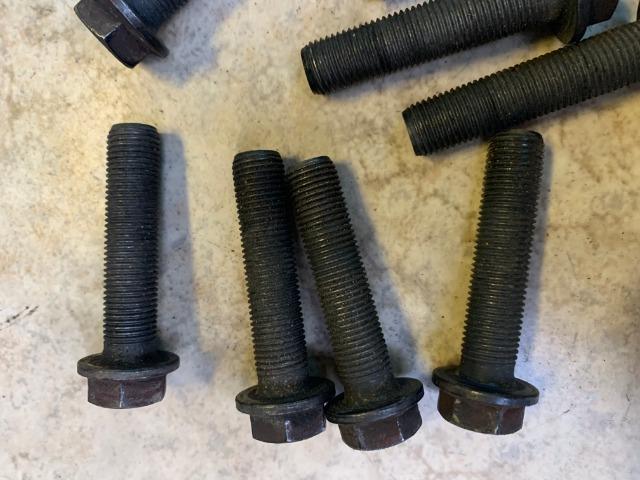 Kit de parafuso do volante motor iveco daily 35s14 original - Foto 4
