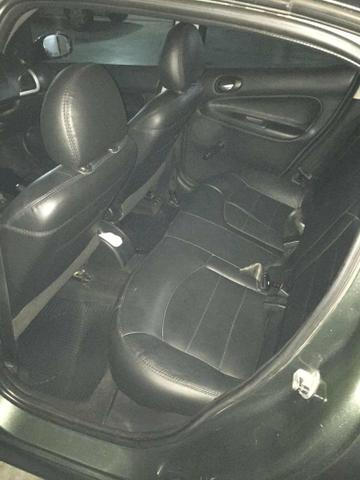 Peugeot 207 Passion 1.4 Flex 2010 Completo - Foto 2