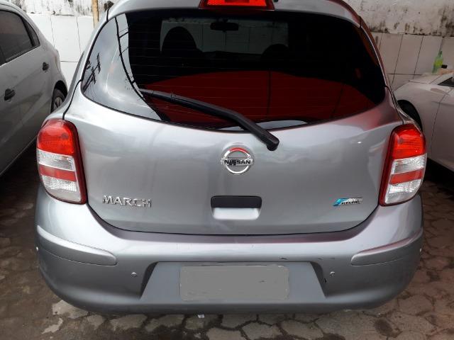 Veículo Nissan March - Foto 4