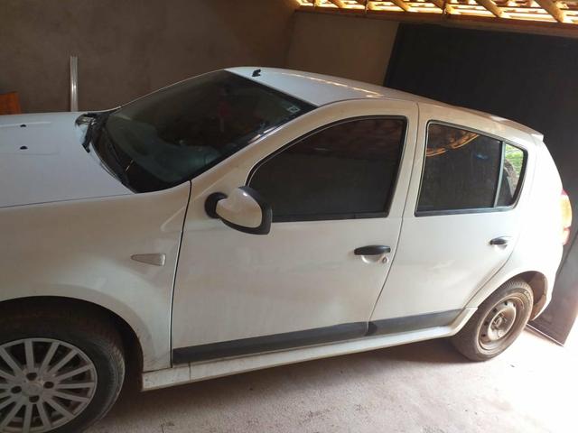 Vendo ou troco sandero 1.6 - Foto 4