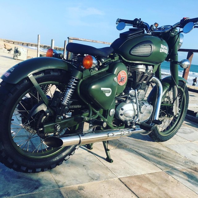 ROYAL ENFIELD 500 CLASSIC CUSTOMIZADA