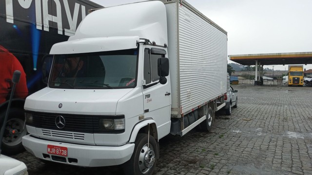 VENDE SE 710