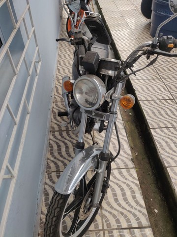 SUZUKI INTRUDER 125 2011