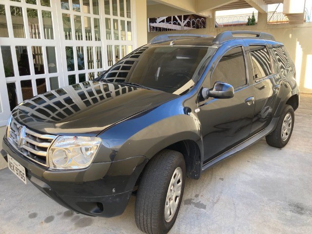 VENDO CARRO RENAULT DUSTER PRETO