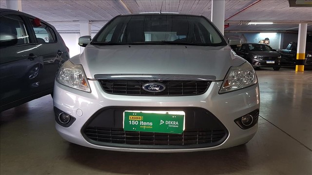 FORD FOCUS 1.6 GLX 16V FLEX 4P MANUAL