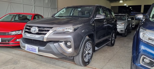 SW4 SRX 4X4 AUT. DIESEL 20/20  11 MIL KM 