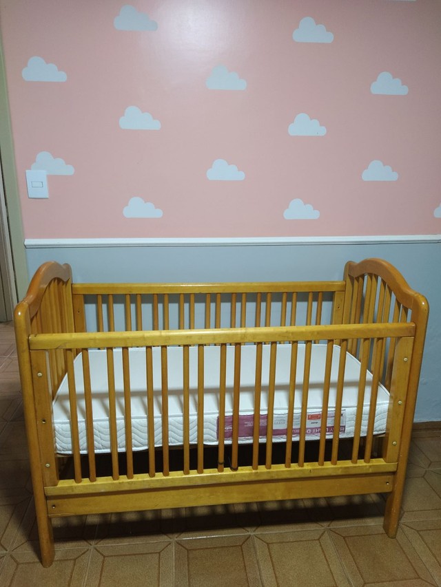 Berço de Madeira com Colchão - Móveis - Jardim Santo Antônio, Goiânia  1015463256 | OLX