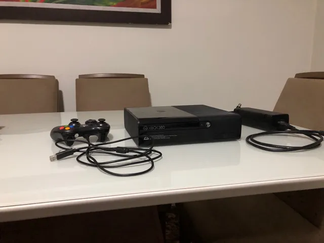 Xbox 360 Bloqueado com 1 controle e 3 jogos *Loja Física* - Videogames -  Bairro Santa Rita, Goiânia 1216790049