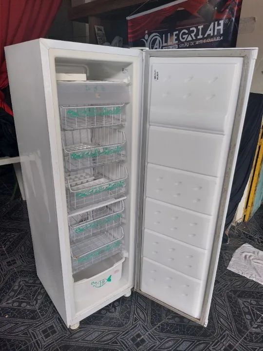 Vendo Freezer Vertical Consul