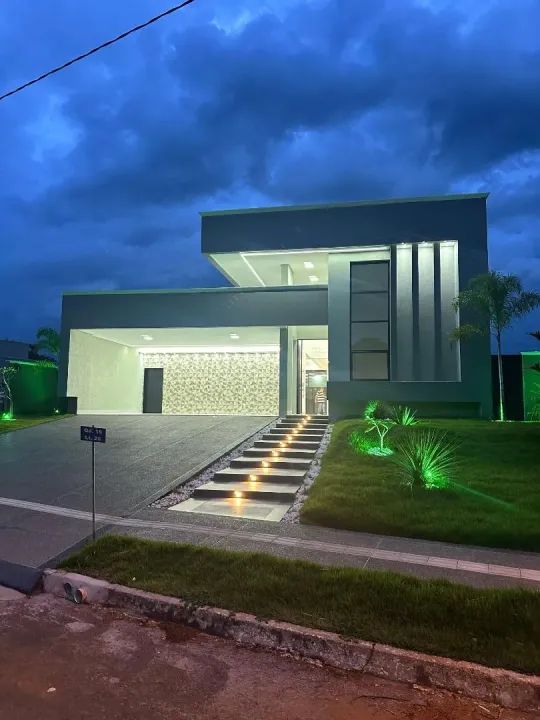 Casa térrea, 4 suítes plenas, lote: 589 m², área construída: 300 m², com área de lazer em  - Foto 2