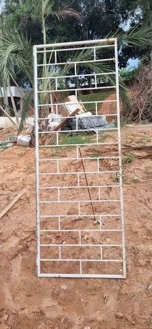 Vendo grade de ferro para porta - Foto 3