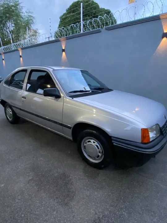 Kadett GL 1.8 placa preta Novo!