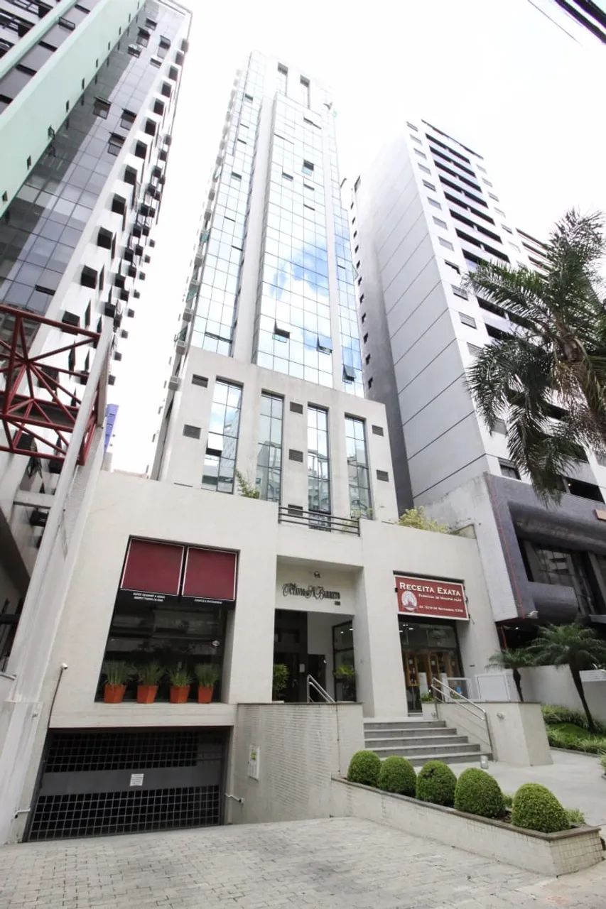 Excelente localização - Batel - Conjunto Comercial - Av. Sete de Setembro