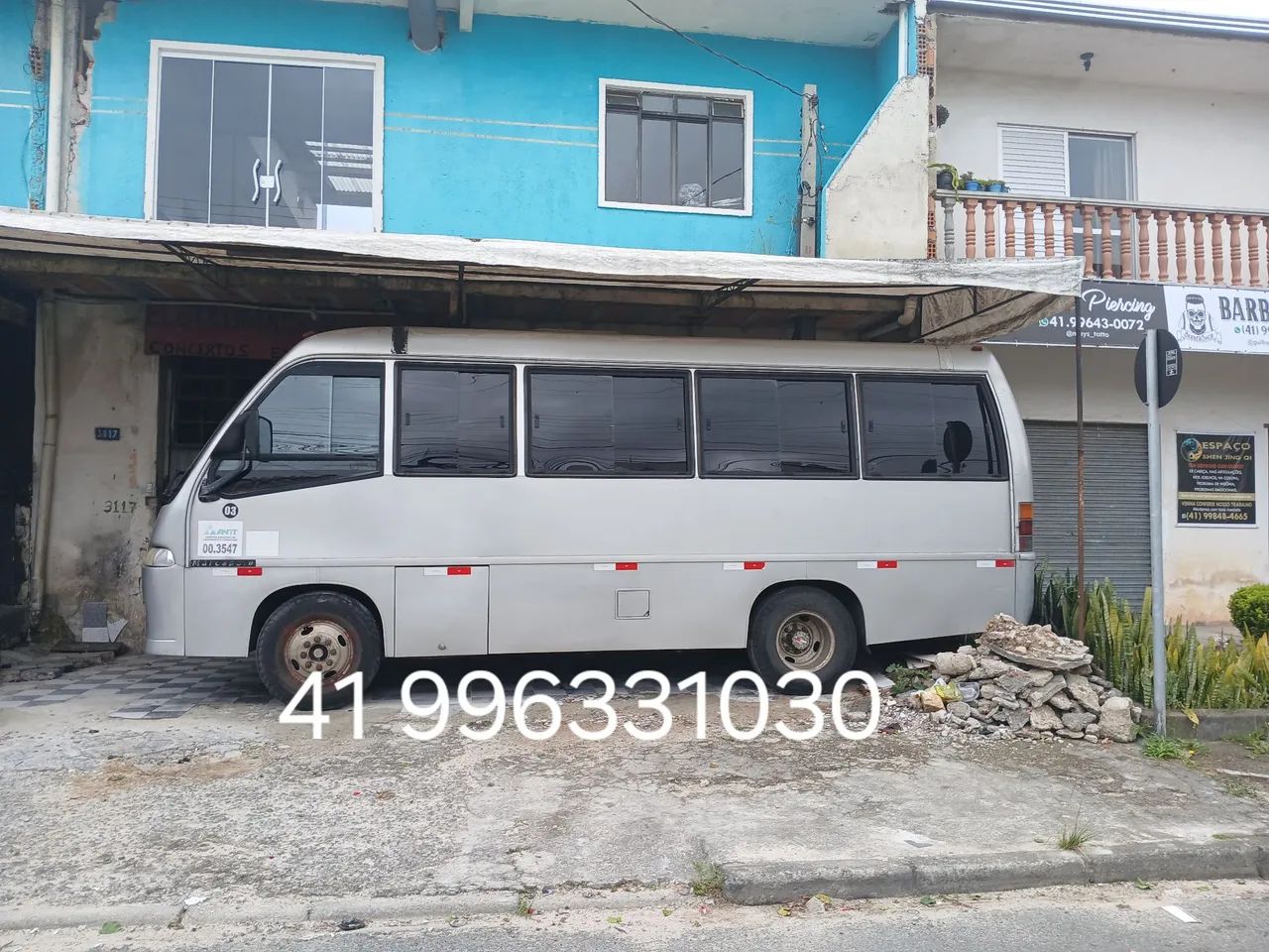 Vende-se ou troca por veículo 7 ou 10 lugares 