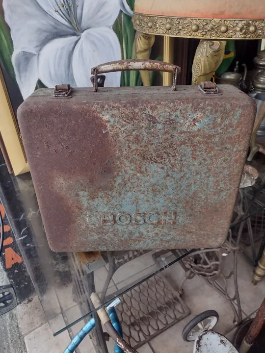 Maleta Antiga de Lata da Bosch
