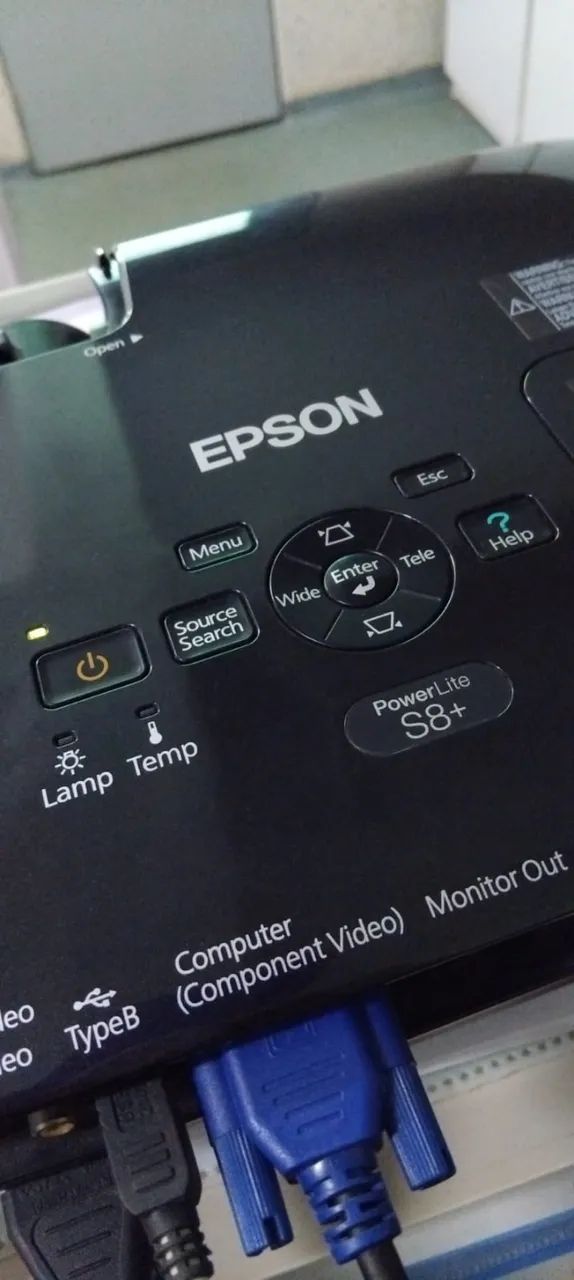 Projetor Epson Power Lite S8 com tecnologia 3LCD USADO