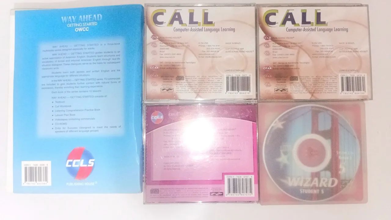 CDs e Livro Curso de Inglês Antigos - Foto 3