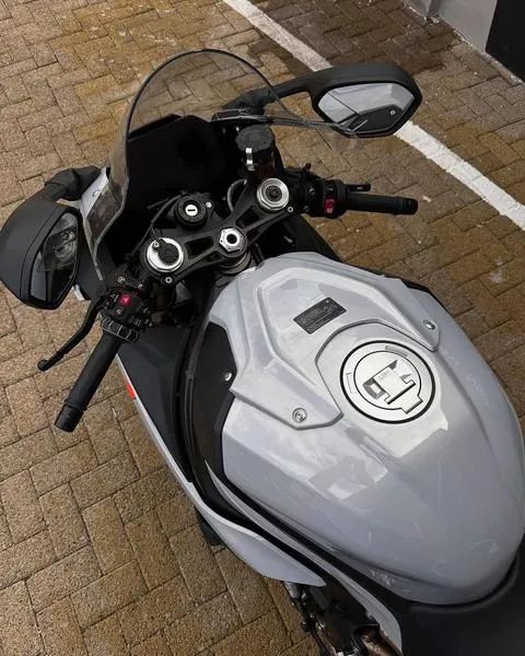 BMW S 1000 RR 2022 - Foto 9