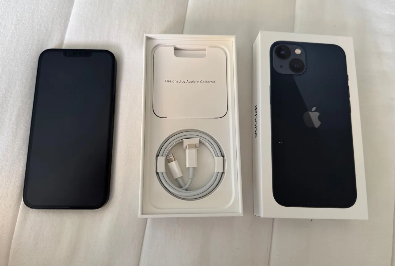 IPhone 13 256gb ainda na garantia