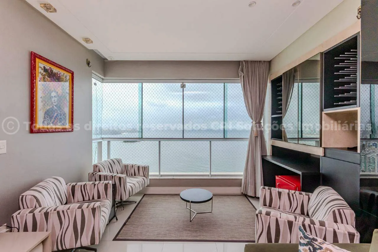 Apartamento Mobiliado com 04 dormitórios á venda no Villa Serena com Vista Mar em Balneári