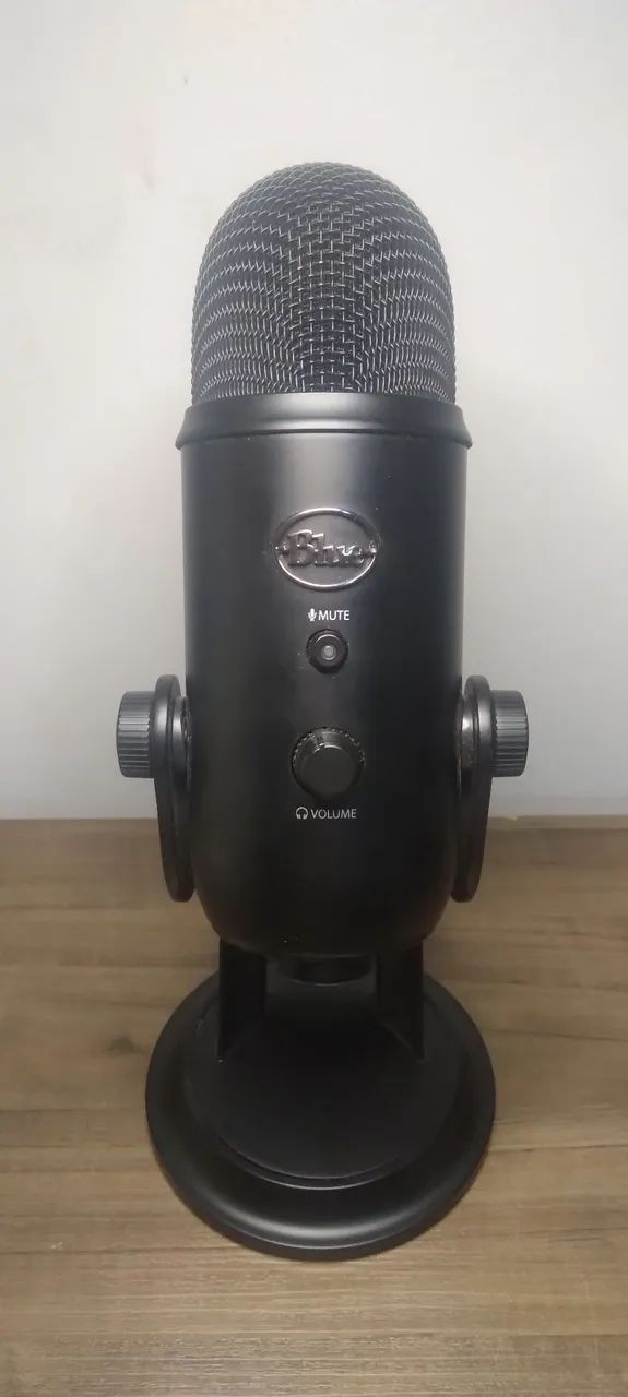 Microfone condensador BLUE YETI