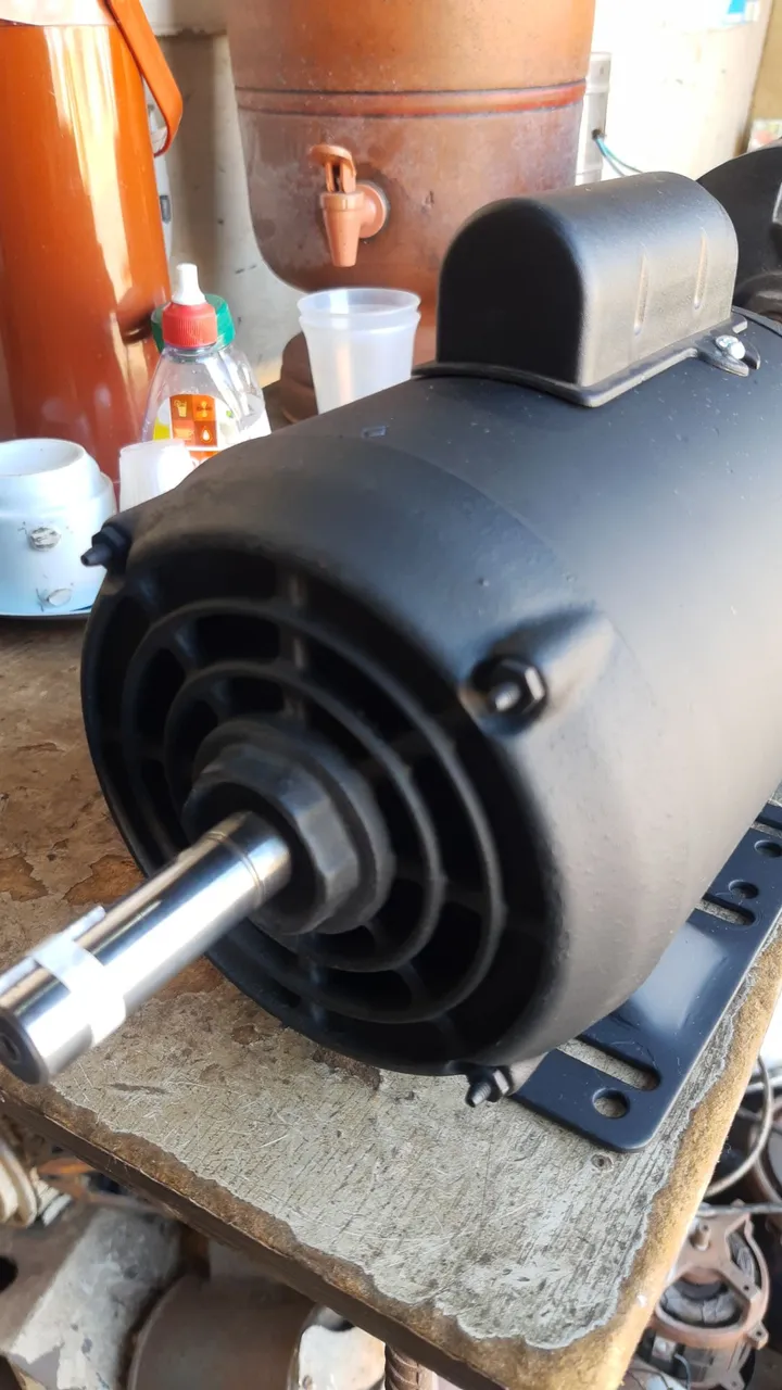 Motor Elétrico 1 HP Baixa Rotação 1750 RPM