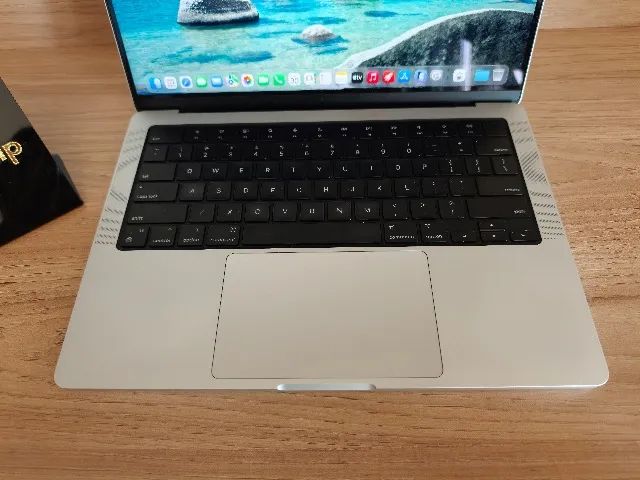 MACBOOK PRO M3 PRO 18GB, 512GB - SILVER - COMO NOVO - Notebooks