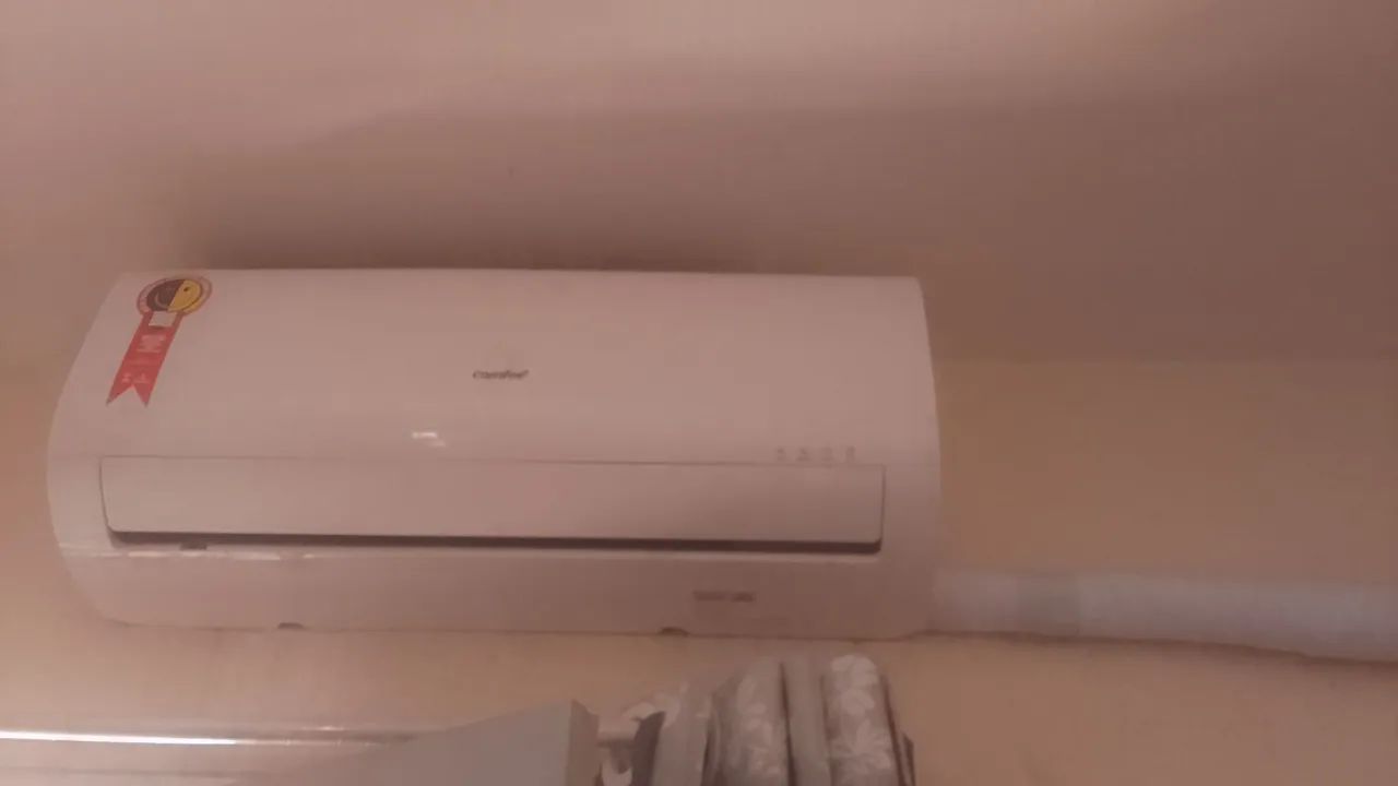 Ar condicionado comfee com defeito - Foto 4