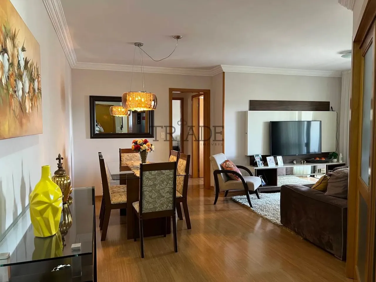 APARTAMENTO COM DOIS DORMITÓRIOS MOBILIADO NO BAIRRO UNIVERSITÁRIO