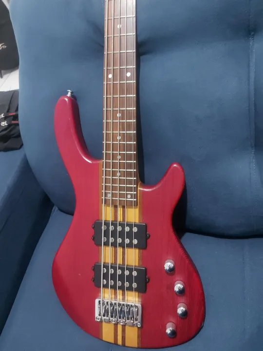 Contrabaixo Eagle EGB5000