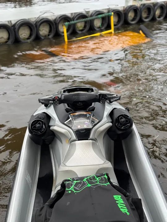 Jet ski gtx 300 Limited 2021 , aceito carro ou jet no negócio ( aberto a proposta) - Foto 5