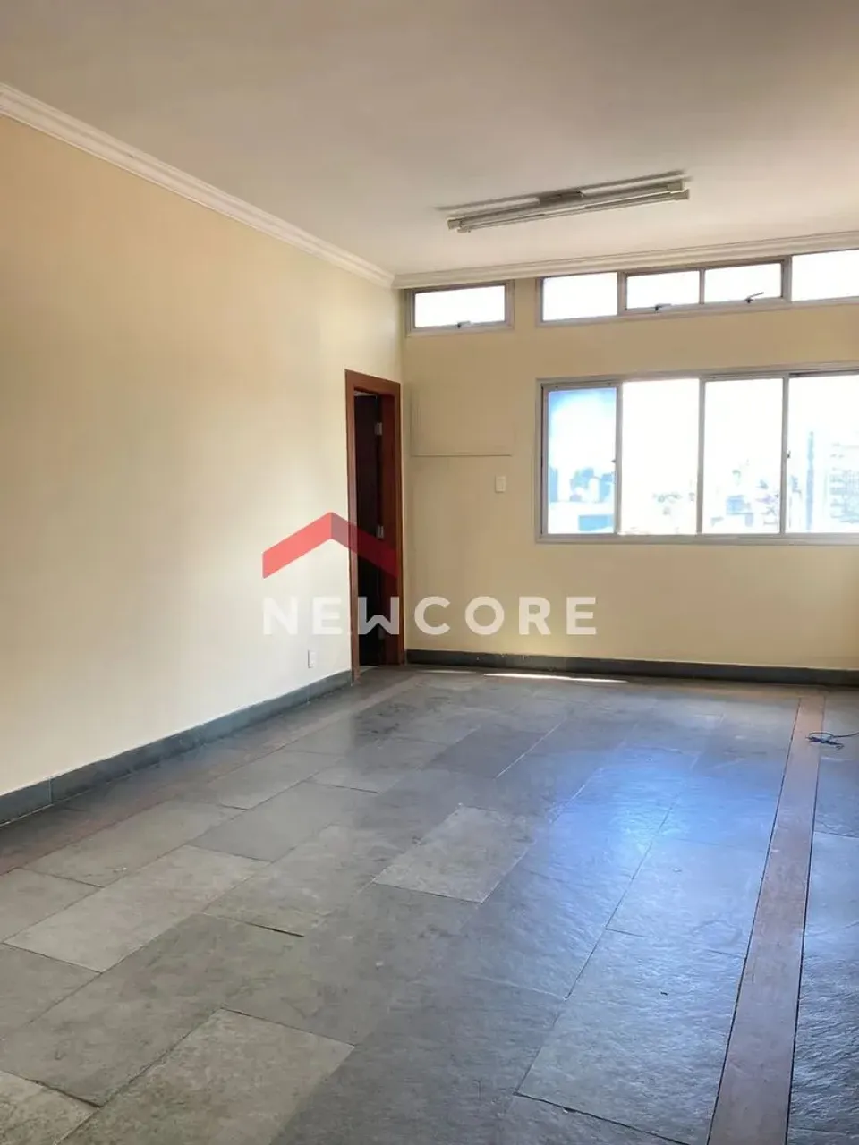 Sala comercial em Rua Juiz de Fora - Santo Agostinho - Belo Horizonte/MG