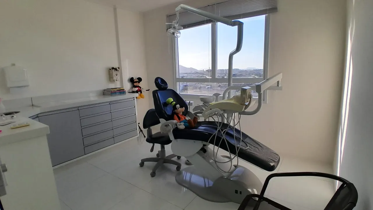 Sala comercial, clínica odontológica montada no Villagio Limoeiro