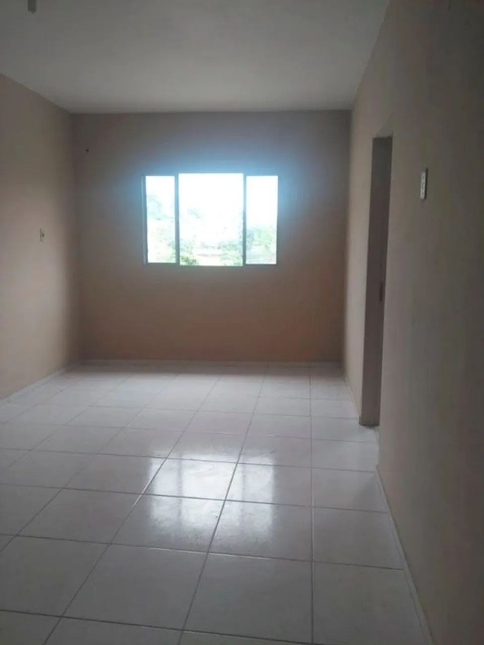 Alugo casa no Itapuã 1 