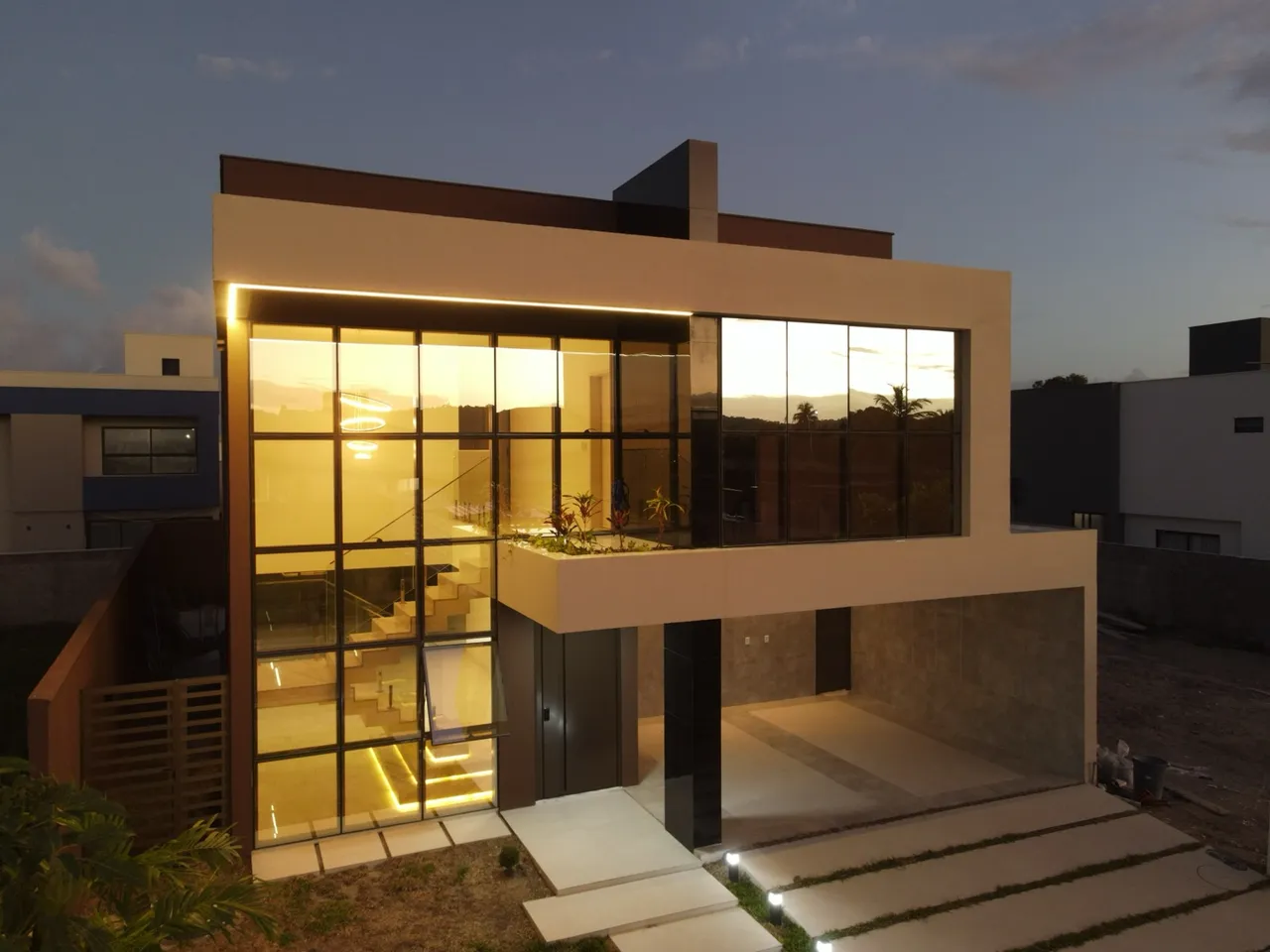 Vista lagoa Alto padrão ( casa nova )