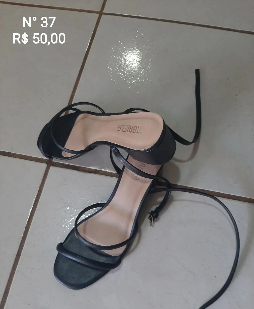 Sandália preta salto bloco n°37