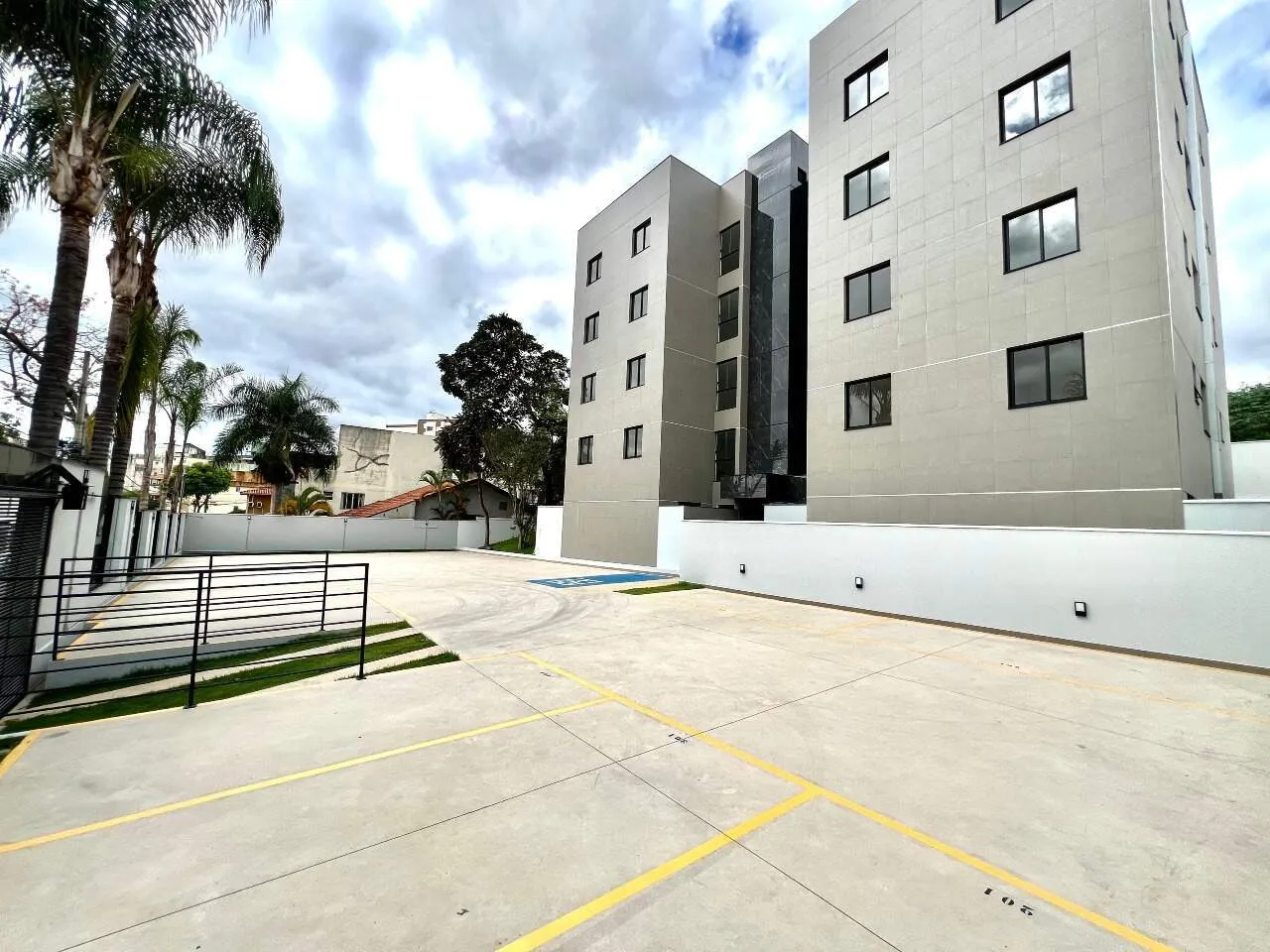 Área privativa à venda, 2 quartos, 1 vaga, Santa Amélia - Belo Horizonte/MG