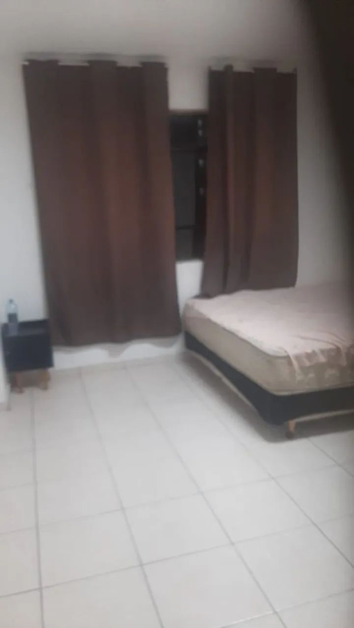 Quarto no centro de Curitiba 