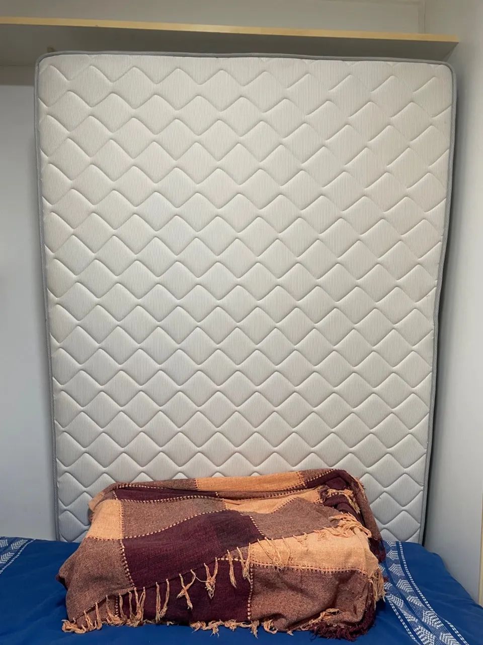 Colchão e cama box de Casal Confortável e Resistente