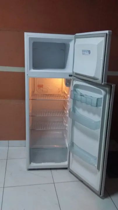 Vende-se geladeira Electrolux  - Foto 4